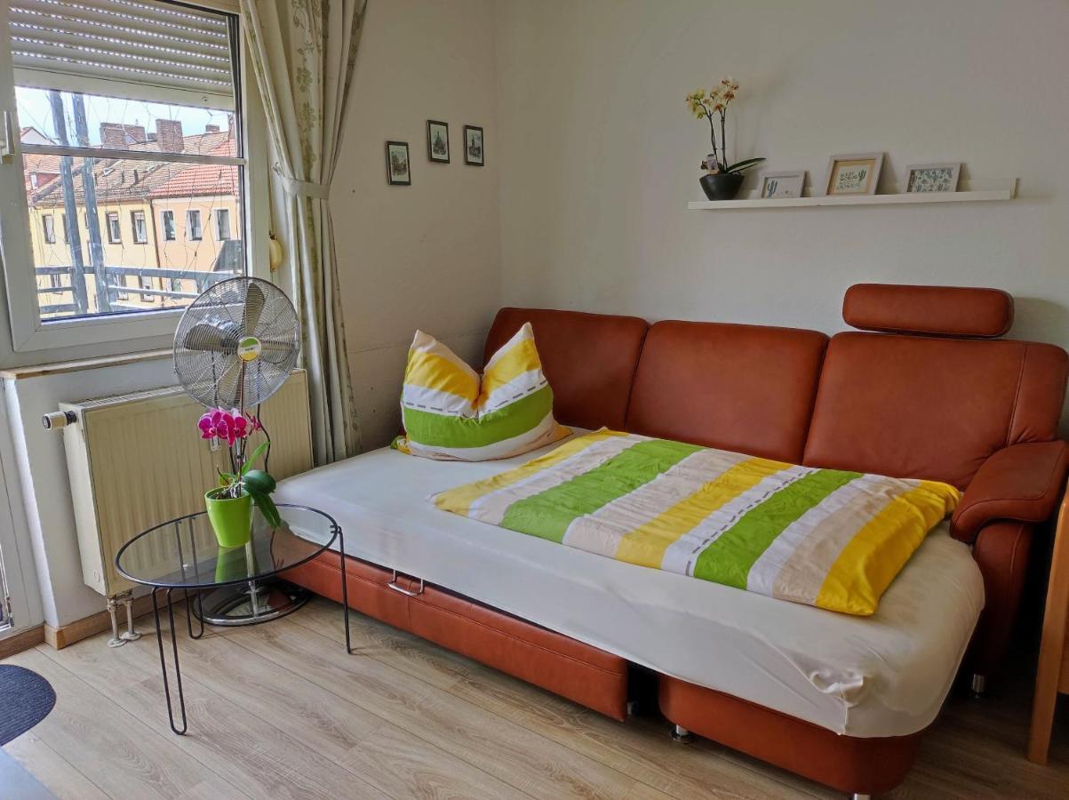 Quiet City-apt, 4min City-center, 18min Fair Nuernberg!!! Lejlighed