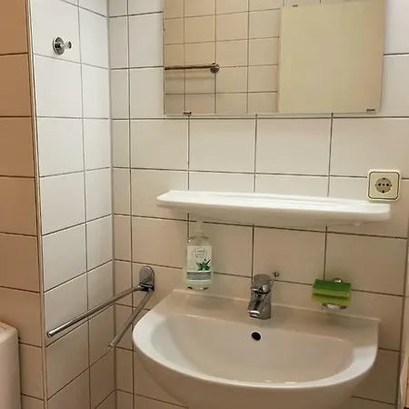 Quiet City-Apt, 4Min City-Center, 18Min Fair Nuernberg!!! Buitenkant foto